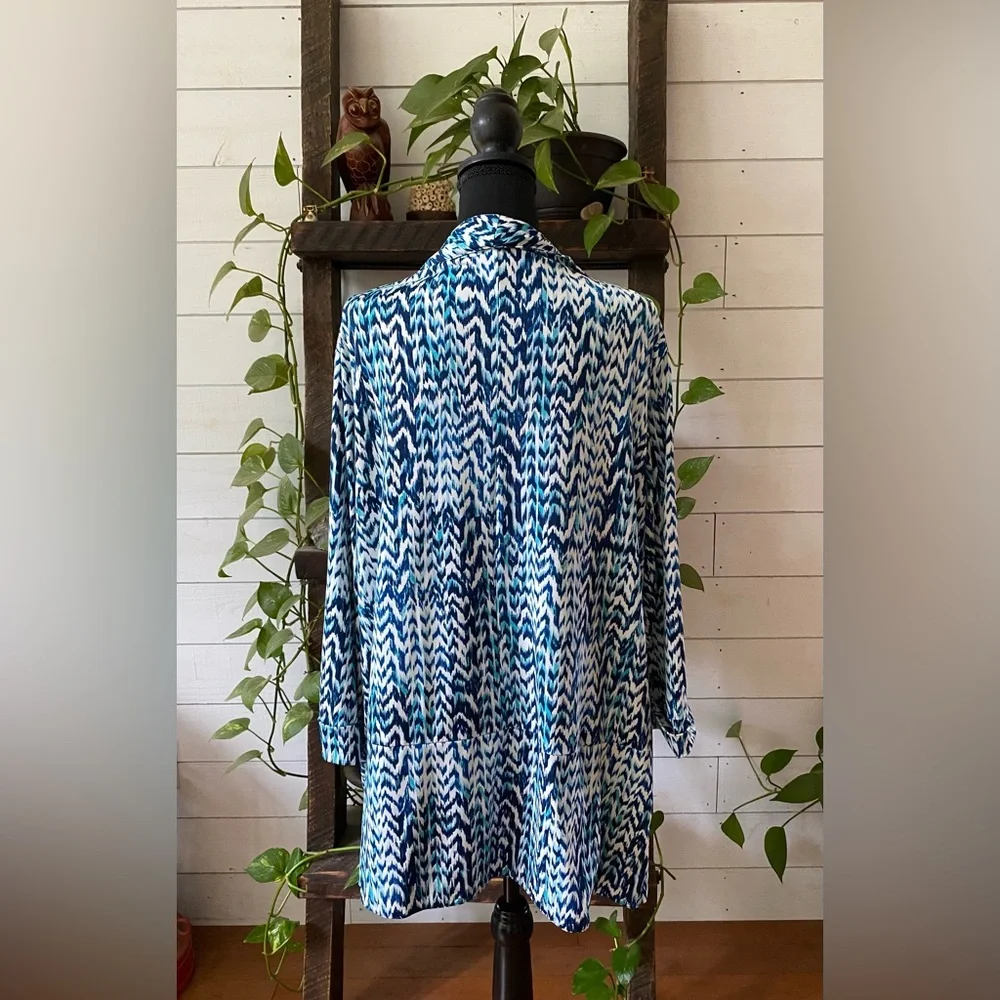 Robert Louis: Blue and White Coastal Grandma Cardigan with Flowing Silhouette